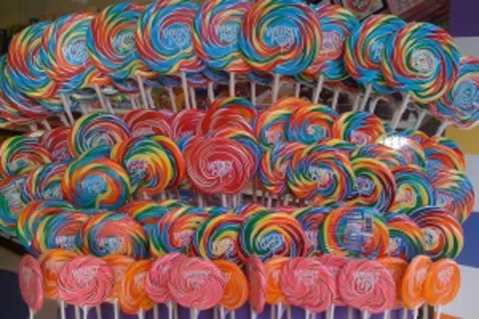 Police Use Lollipops To Subdue 350lb. Man