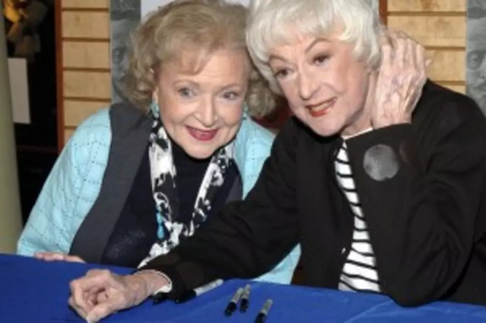 Betty White Dishes Out On Her Golden Girl &#8220;Co-Star&#8221;