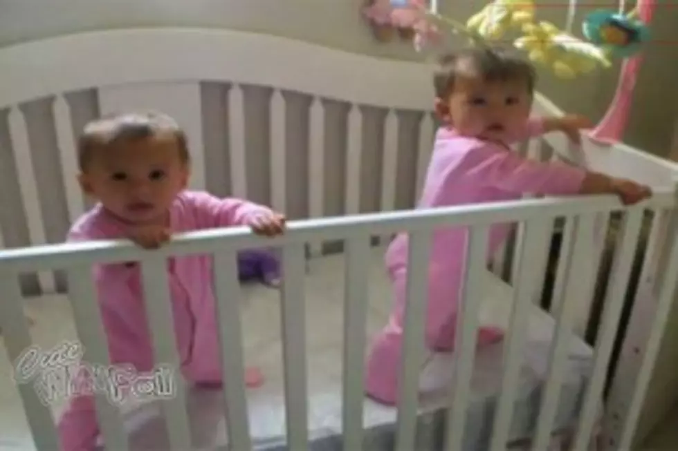 Jack&#8217;s Shameless Baby Video- Twins Sneeze at the Same Time (Video)