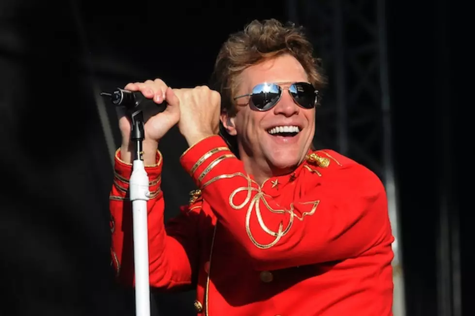 Jon Bon Jovi Has Knee Surgery, Talks Richie Sambora’s Return