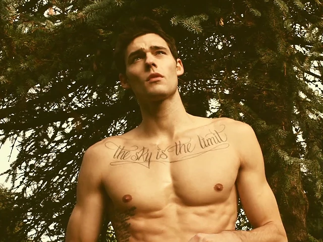 Who S That Shirtless Male Model In The Call Me Maybe Music Video Hunk Of The Day Tsm Interactive