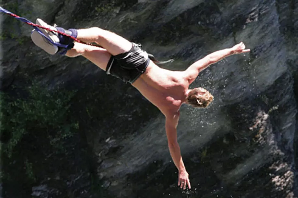10 of the Most Death-Defying Bungee Jumps in the World [VIDEOS]