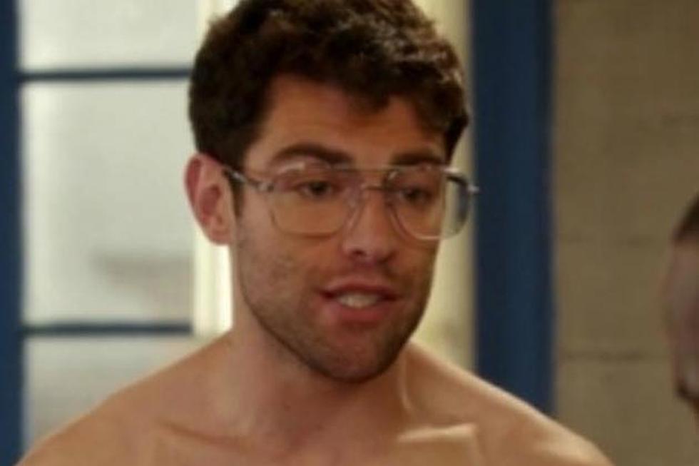 &#8216;New Girl&#8217; Star Max Greenfield Lets Us See Him Sweat &#8212; Hunk of the Day