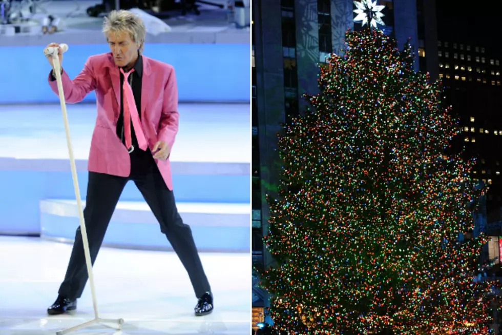 Fly to New York City to See Rod Stewart Live at the Rockefeller Center Christmas Tree Lighting