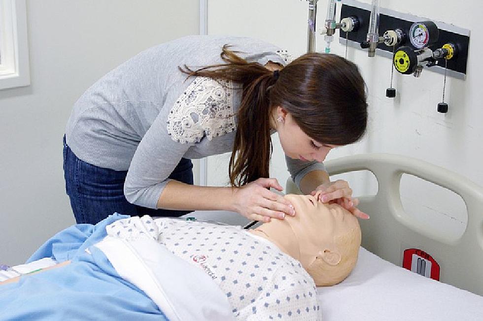 Race, Economic Status Affect Whether You’ll Receive Emergency CPR