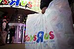 Toys R Us is Coming Back With a Different Name