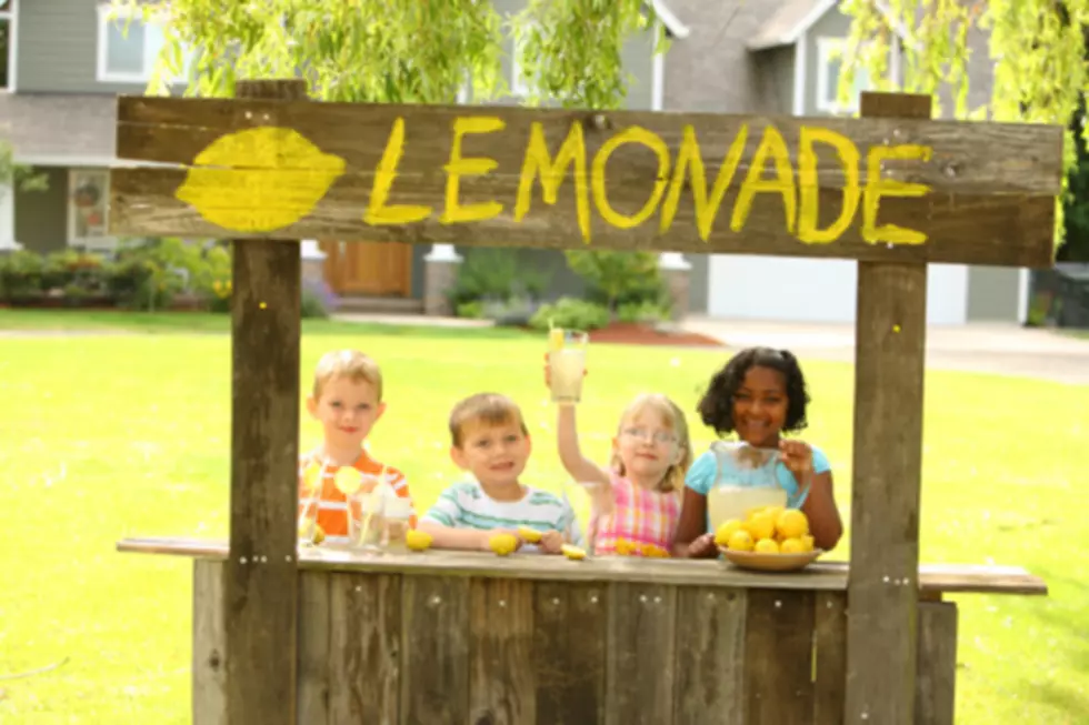 Neighbor Gets Autistic Child’s Charity Lemonade Stand Shut Down