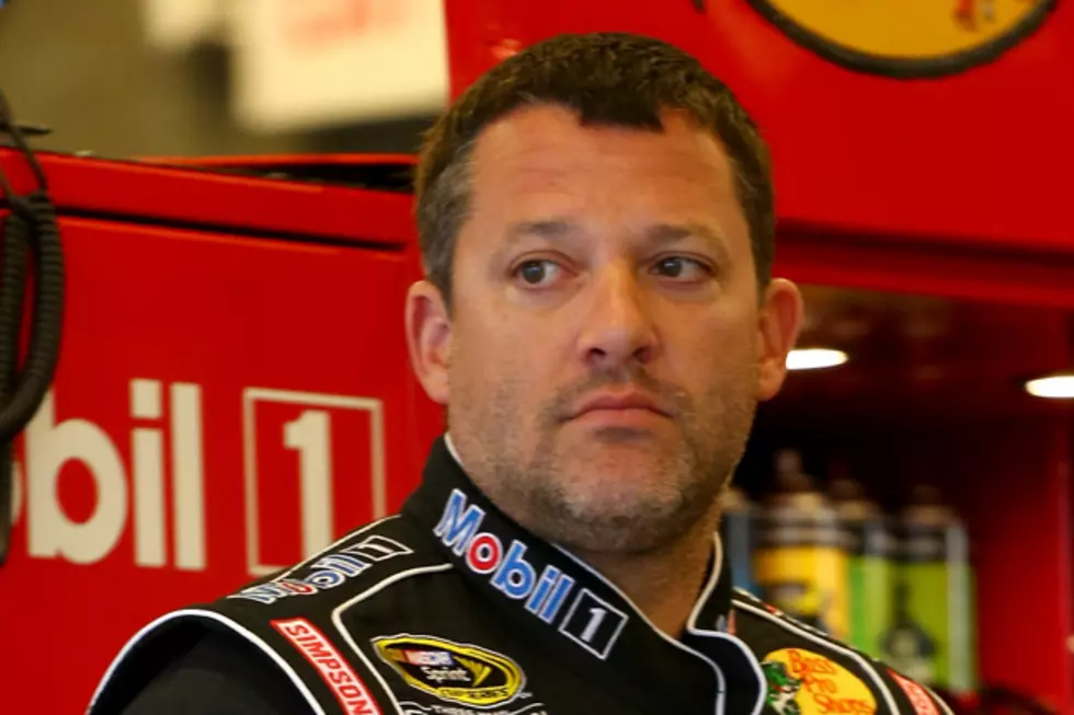 Tony Stewart Breaks Leg