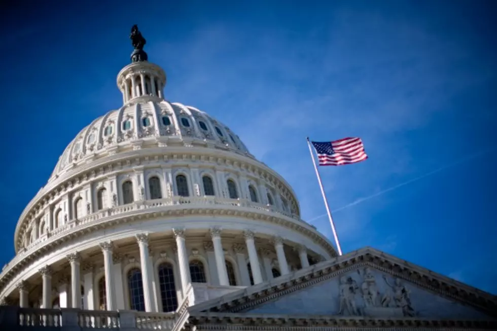 Senate Reaches Bipartisan Deal to End Gov&#8217;t Shutdown, Raise Debt Ceiling