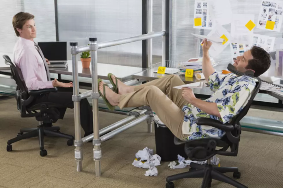 5 Active Ways to Deal With a Lazy Co-Worker