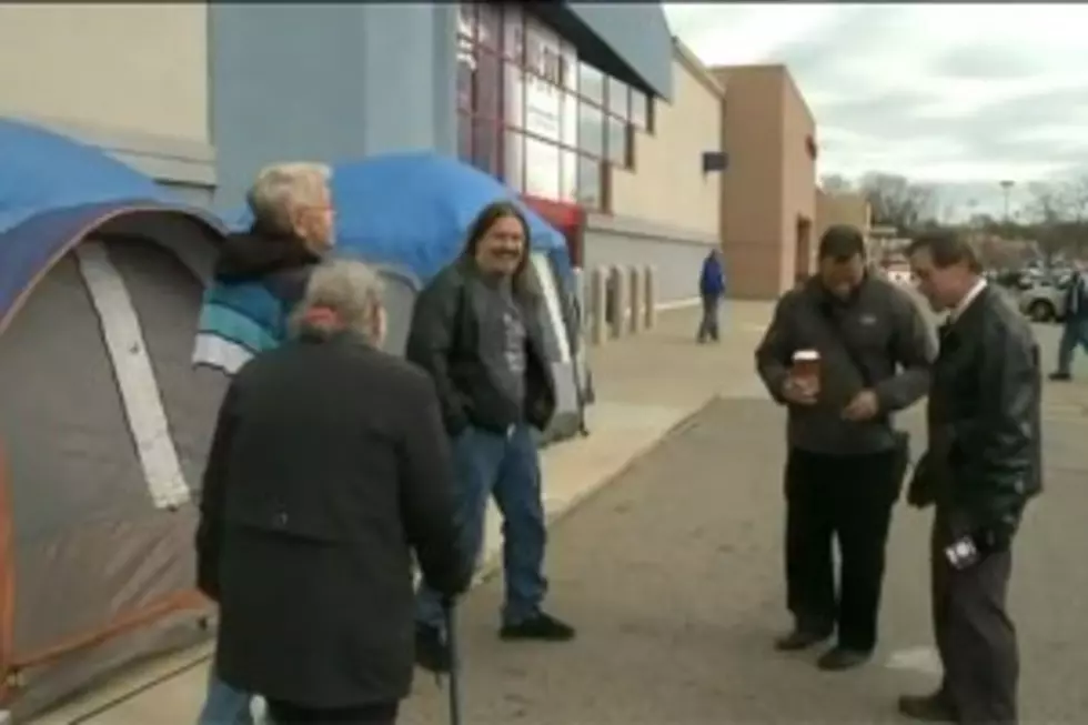 Overly-Enthused Customers Camping Out at Best Buy for Black Friday [VIDEO, POLL]
