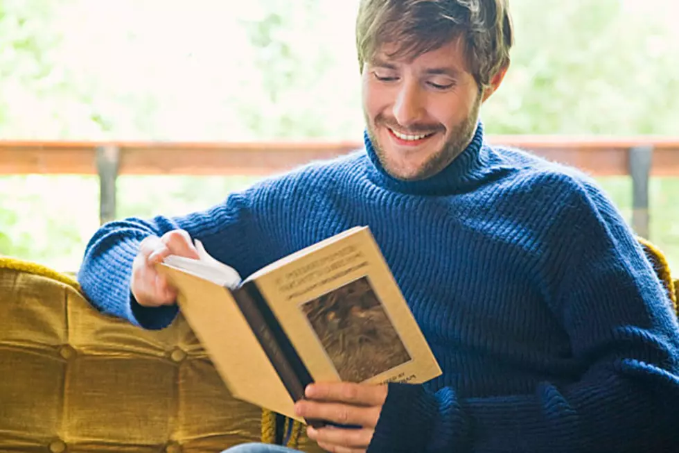 Sad Survey Reveals Americans Who Read Books Are a Dying Breed [POLL]