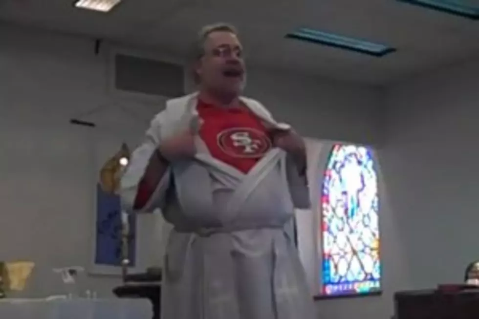 Diehard 49ers Fan Pastor Blows Through Service in Under a Minute to Watch Playoff Game [Video]