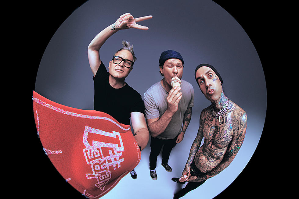 WIN TRIP TO SEE BLINK-182 IN TAMPA
