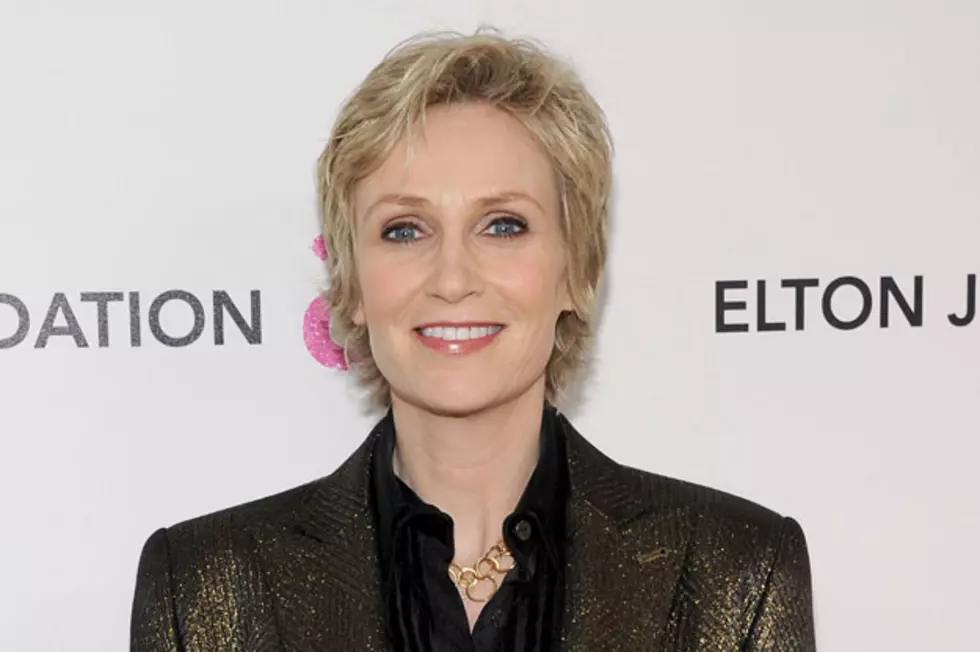 ‘Glee”s Jane Lynch Dishes About Regional Episode, Praises Original Songs and Lea Michele