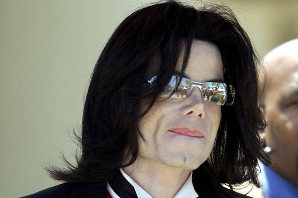 Michael Jackson&#8217;s Attending Doctor Accused of Being Too Distracted by Personal Issues