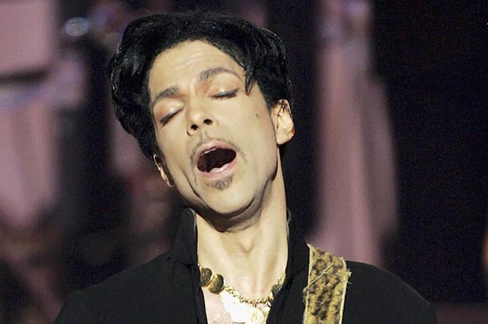 Prince Performs New Song &#8216;Laydown&#8217; on &#8216;Lopez Tonight&#8217;