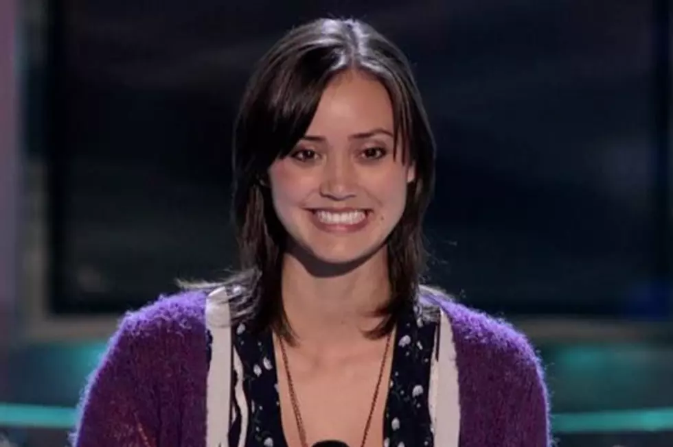 Dia Frampton Bubbles Over With Colbie Caillat Song on &#8216;The Voice&#8217;