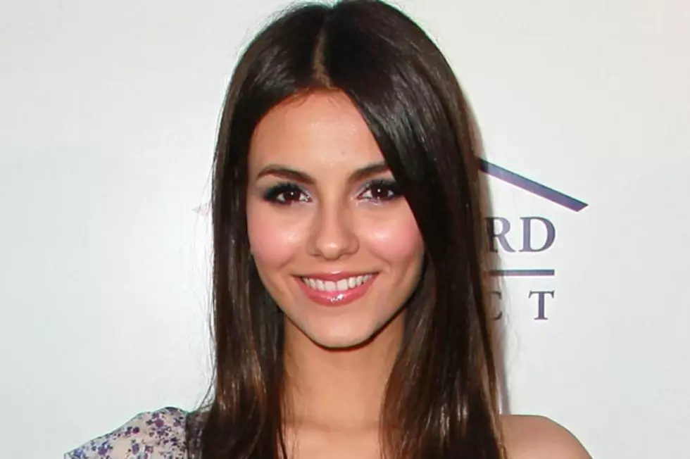 Victoria Justice Launches &#8216;Beggin&#8217; On Your Knees&#8217; Contest