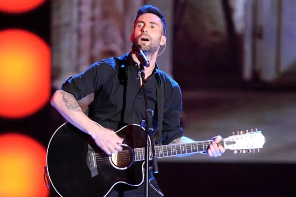 Adam Levine Talks About Collaborating with Christina Aguilera on &#8216;Moves Like Jagger&#8217;