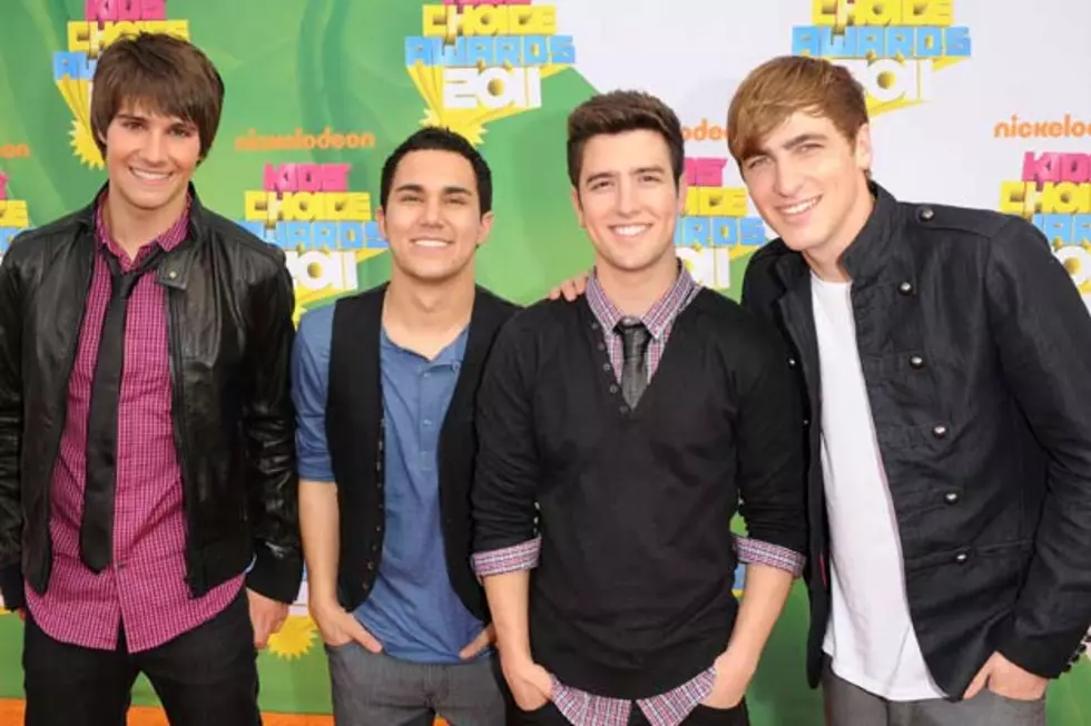 Big Time Rush Lament Separation, Perform at Airport in &#8216;Worldwide&#8217; Video