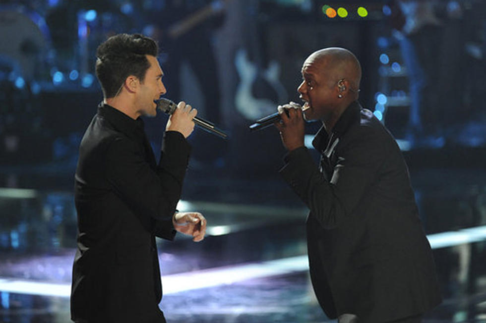 Javier Colon and Adam Levine Sing Michael Jackson’s ‘Man in the Mirror’ on ‘The Voice’