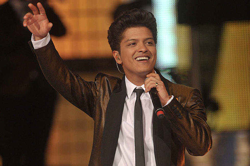 Bruno Mars Brings Doo-Wop to the 2011 MuchMusic Video Awards With &#8216;Just the Way You Are&#8217; Performance