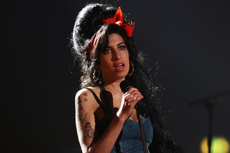 Amy Winehouse&#8217;s &#8216;Back to Black&#8217; Returns to the Top 10 on the Billboard 200 Chart