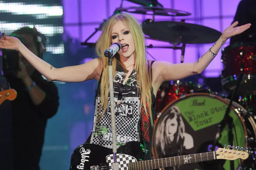 Avril Lavigne Reveals That She&#8217;s Actually Pretty Shy