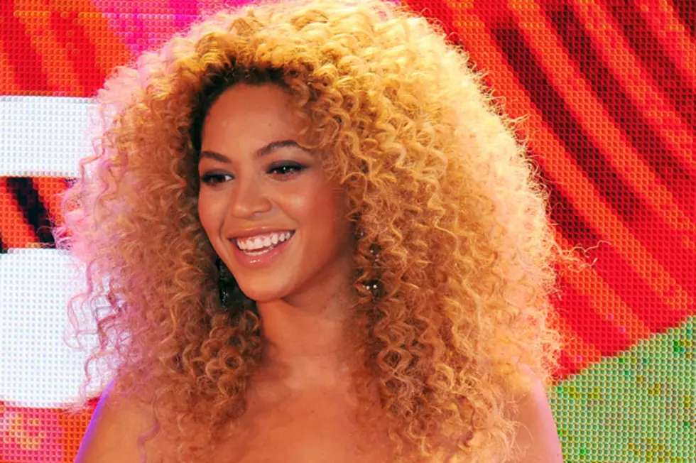 Beyonce&#8217;s &#8216;4&#8217; Album Bounds in at No. 1
