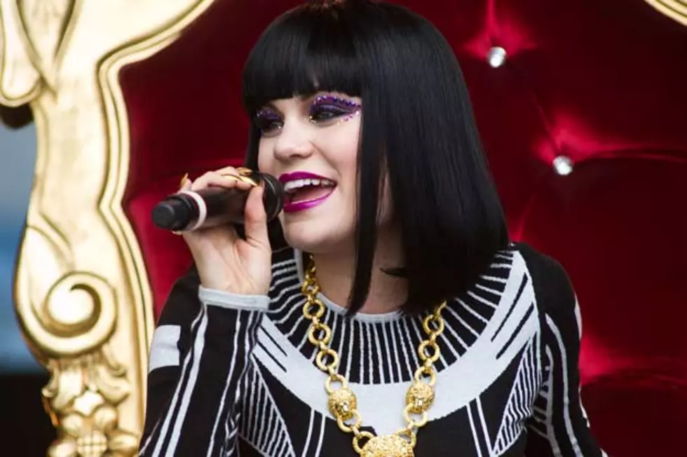 Jessie J Releases Snippet of &#8216;Domino&#8217;
