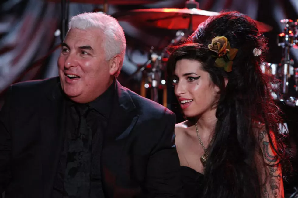 Amy Winehouse&#8217;s Father says Seizure Caused Pop-Star&#8217;s Death