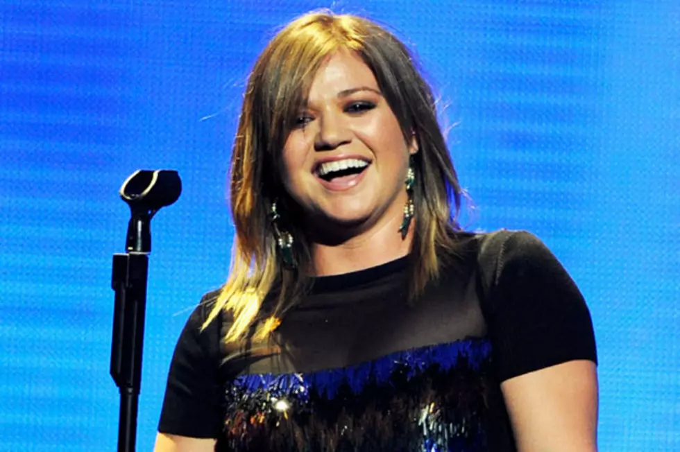 Kelly Clarkson: &#8216;I Want to Punch Adele in the Face!&#8217;