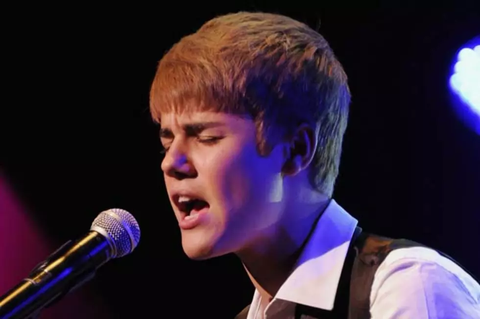 Justin Bieber Debuts New &#8216;Mistletoe&#8217; Track in Rio