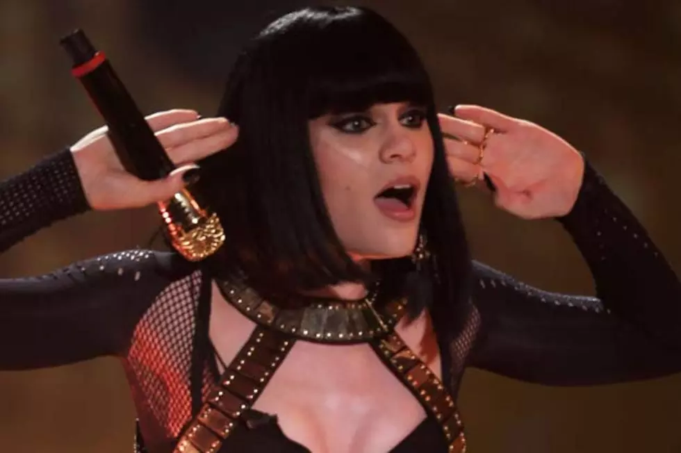 Jessie J Goes Coast to Coast in &#8216;Domino&#8217; Video