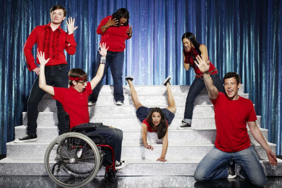 When Does Glee Season 3 Start Up Again