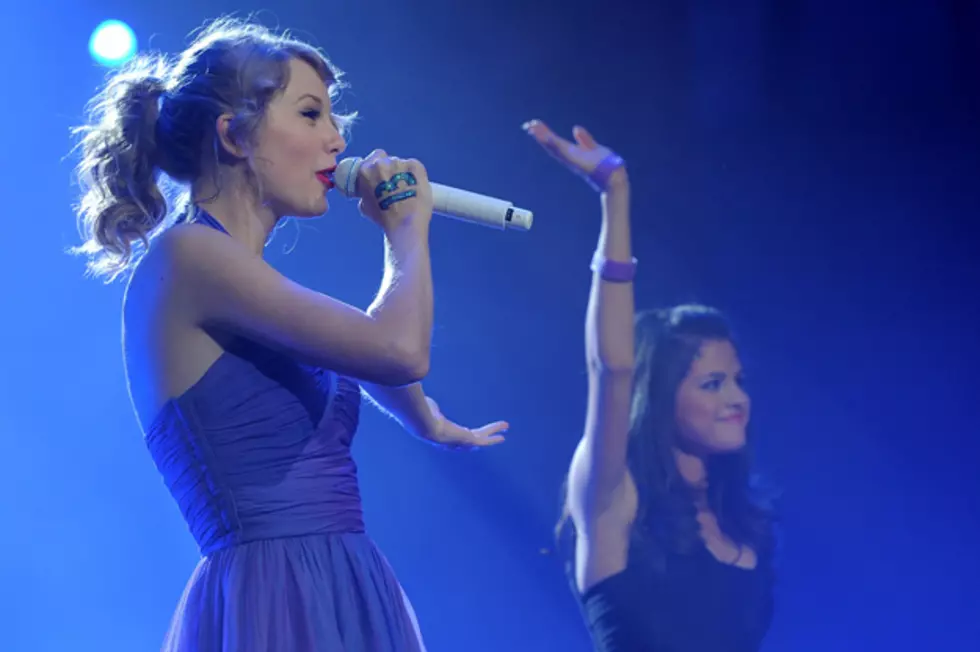 Taylor Swift Performs &#8216;Who Says&#8217; With Selena Gomez in New York City