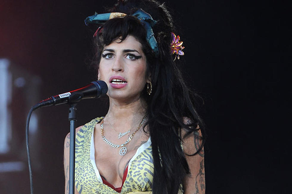Amy Winehouse, ‘Halftime’ – Song Review