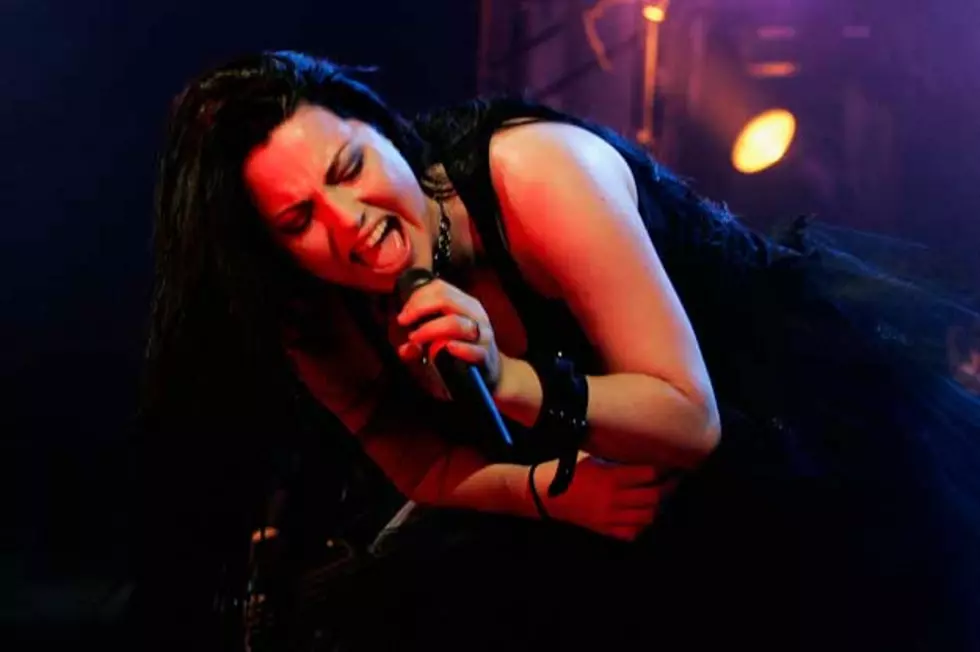 Evanescence&#8217;s Amy Lee Takes a Spill Onstage