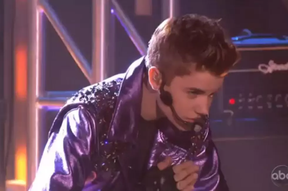 Justin Bieber Performs &#8216;Never Say Never&#8217; + &#8216;Fa La La&#8217; on &#8216;Dancing With the Stars&#8217;