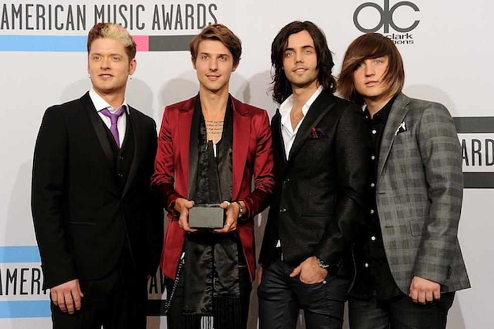 Hot Chelle Rae Snag New Artist of the Year at 2011 American Music Awards