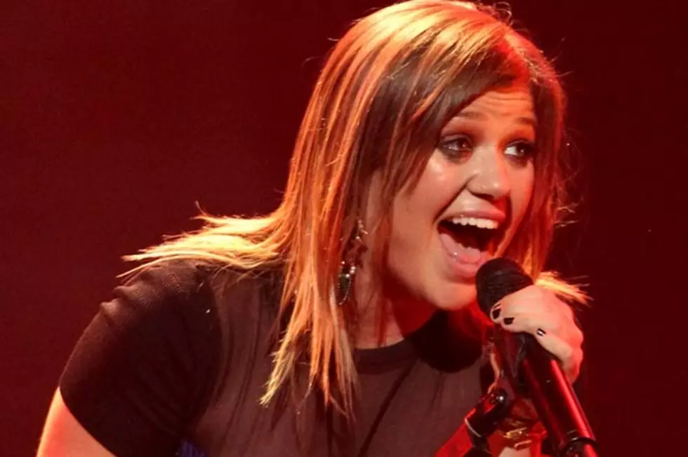 Kelly Clarkson Says She Loves &#8216;The Voice&#8217; and Her &#8216;Little Oasis&#8217; in Texas