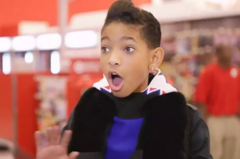 Willow Smith Brings Holiday Cheer to Kids in Harlem