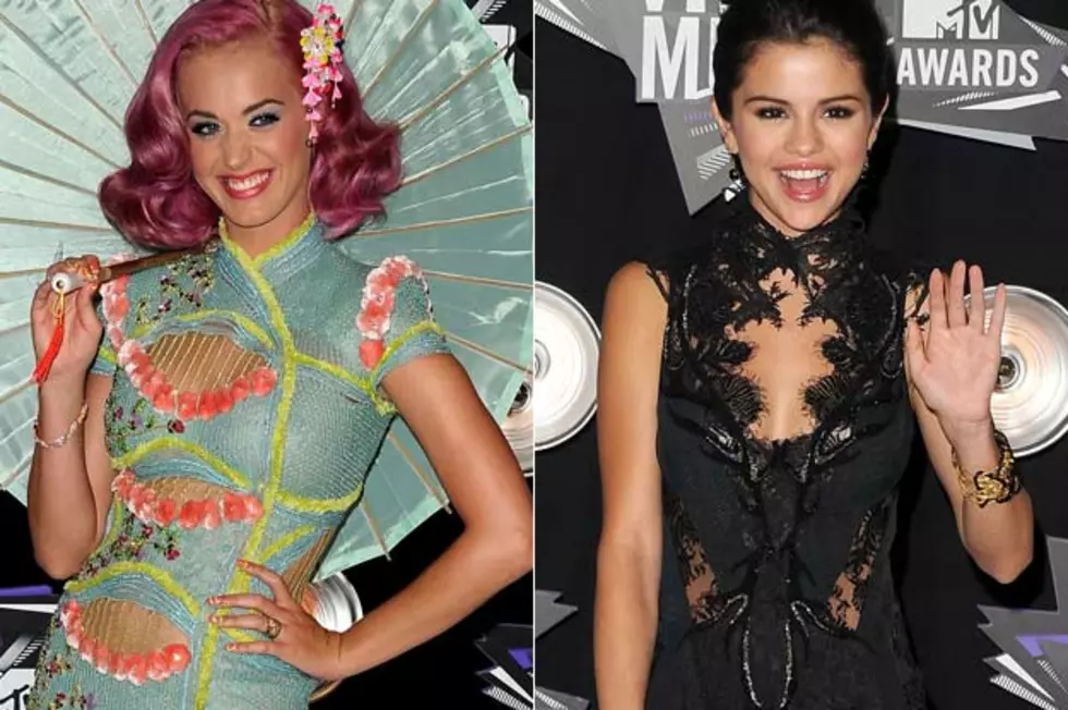 Katy Perry vs. Selena Gomez &#8211; Sound Off