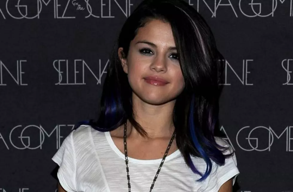 Selena Gomez to Begin Filming &#8216;Spring Breakers,&#8217; Tweets Photos With Costar