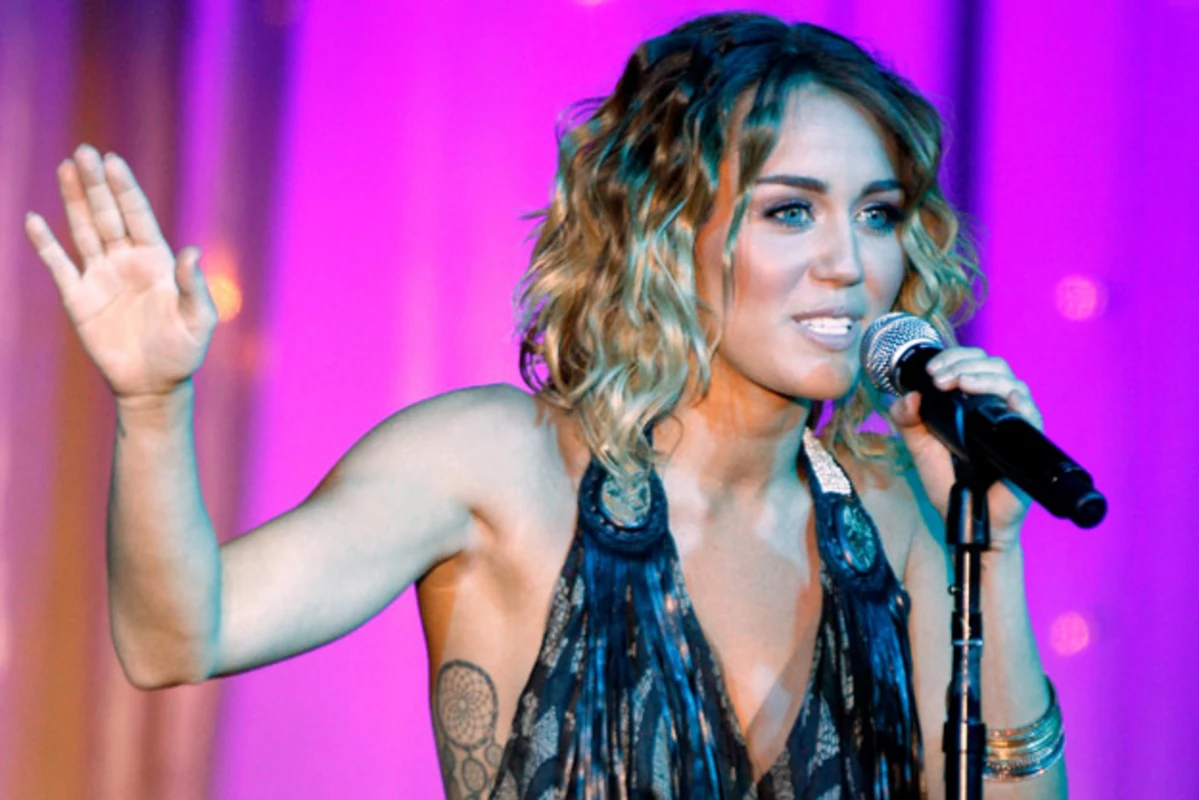 Miley Cyrus Fires Back at Anorexic Comments