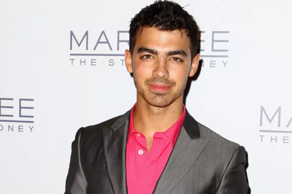 Joe Jonas Finds Out He&#8217;s Being &#8216;Punk&#8217;d&#8217; After Spotting Hidden Camera