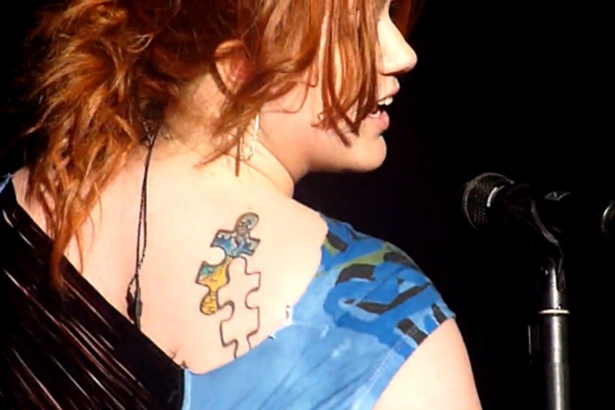 It’s Kelly Clarkson’s Tattoo!