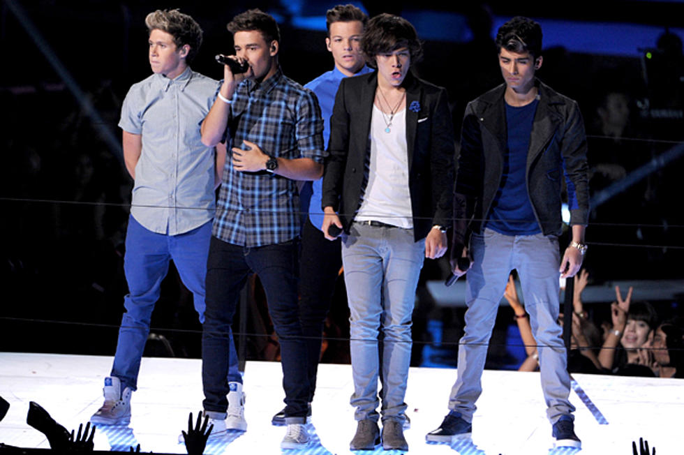 One Direction Win Best New Artist for &#8216;What Makes You Beautiful&#8217; at 2012 MTV Video Music Awards