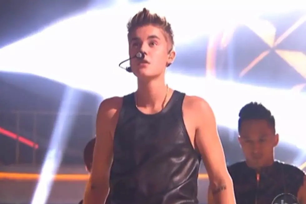 Justin Bieber Performs &#8216;As Long as You Love Me on &#8216;Dancing With the Stars&#8217;